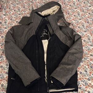 Men's Gray and Black Jacket